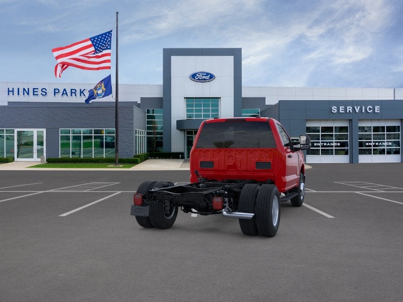 2026 Ford Super Duty F-350 DRW 4WD REG