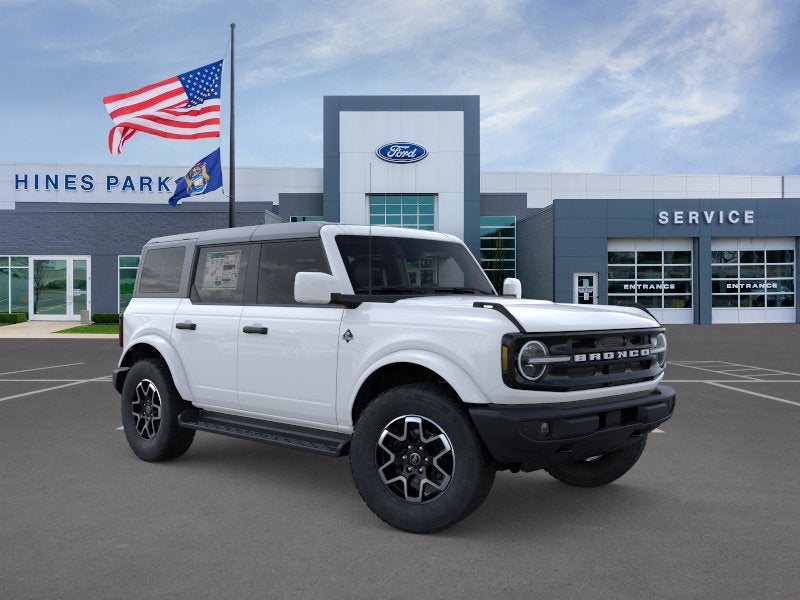 2026 Ford Bronco Outer Banks