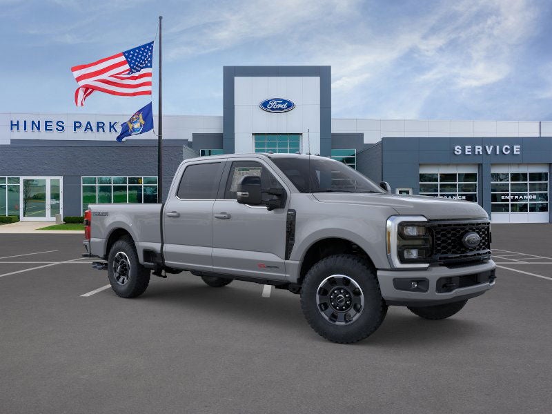 2026 Ford Super Duty F-350® Lariat®