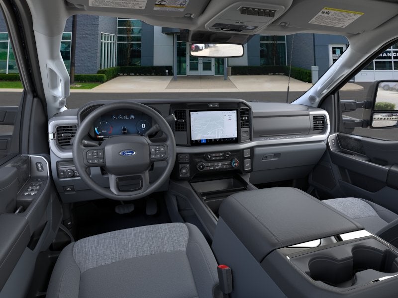 2026 Ford Super Duty F-350 SRW XLT