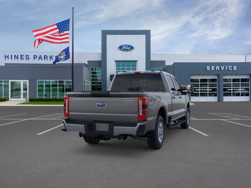 2026 Ford Super Duty F-350® XLT