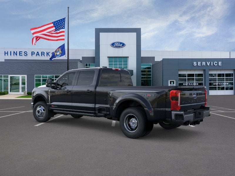 2026 Ford Super Duty F-350 DRW LARIAT