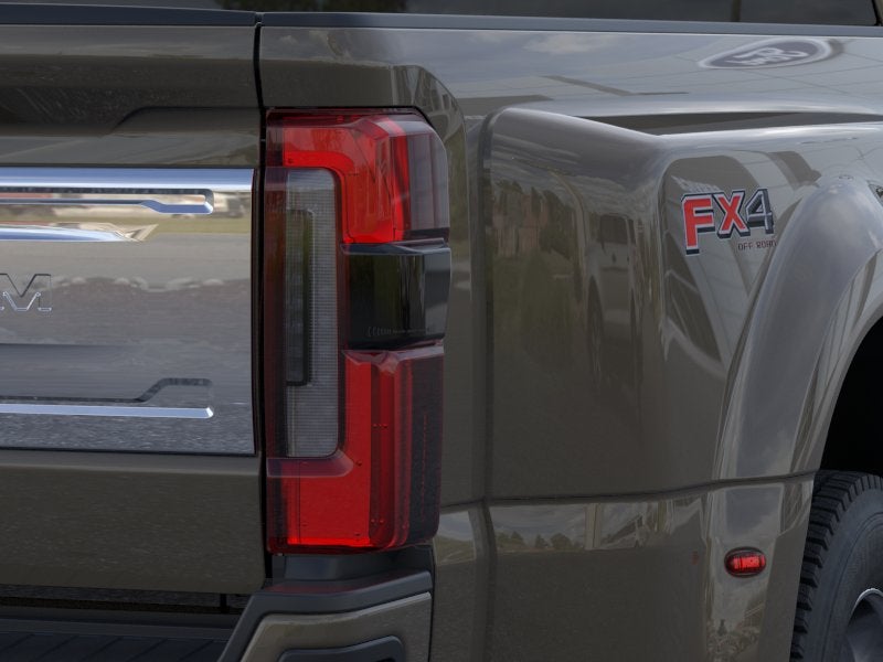 2026 Ford Super Duty F-450 DRW 4WD CREW 8'