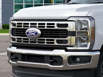 2027 Ford Super Duty F-350 SRW XLT