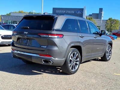 2022 Jeep Grand Cherokee Overland