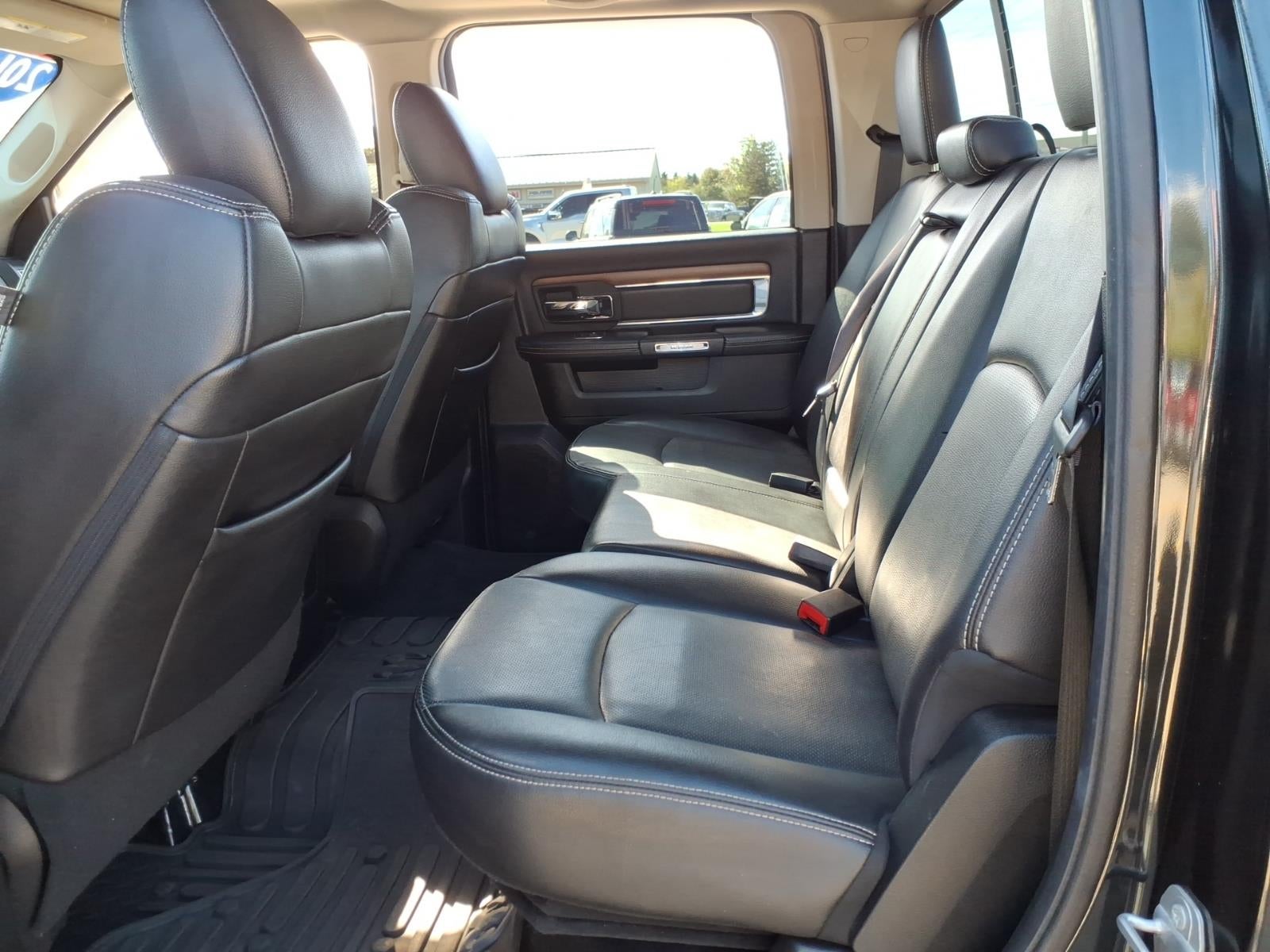 2016 RAM 1500 4x4 Laramie 4dr Crew Cab 5.5 ft. SB Pickup