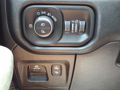 2019 RAM 1500 4x4 Big Horn 4dr Crew Cab 5.6 ft. SB Pickup