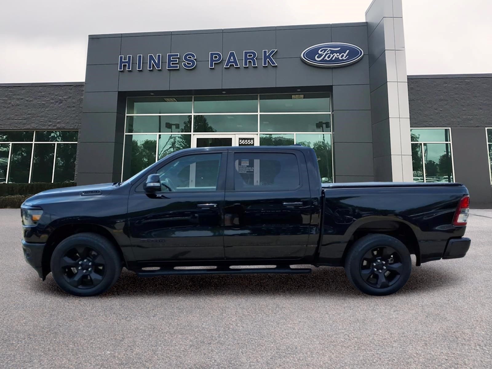 2019 RAM 1500 4x4 Big Horn 4dr Crew Cab 5.6 ft. SB Pickup