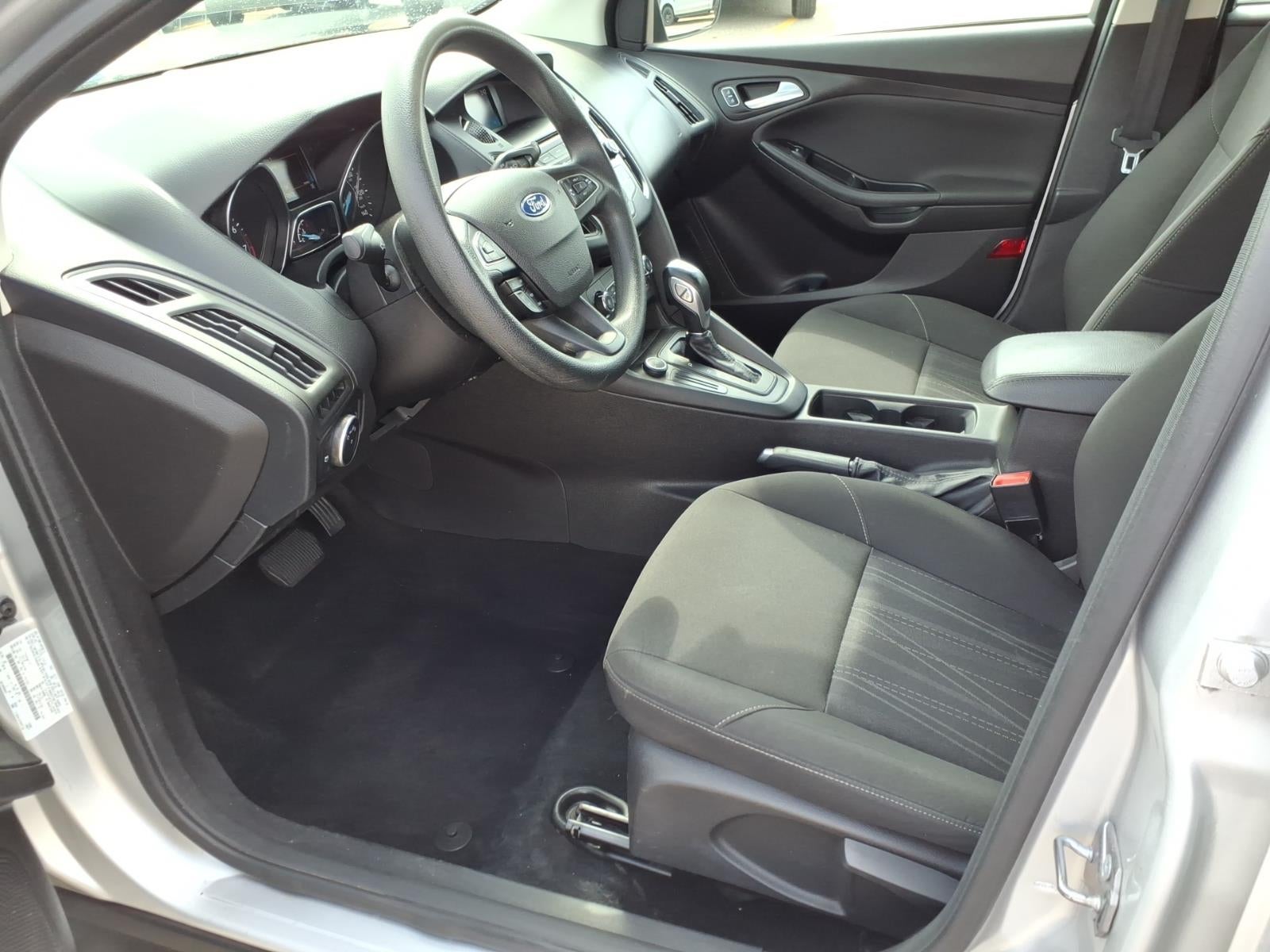 2015 Ford Focus SE 4dr Hatchback