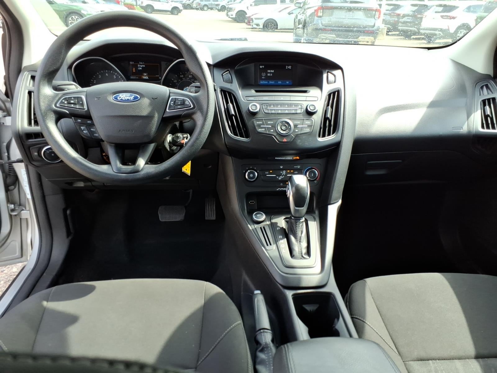 2015 Ford Focus SE 4dr Hatchback