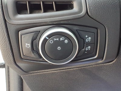 2015 Ford Focus SE 4dr Hatchback