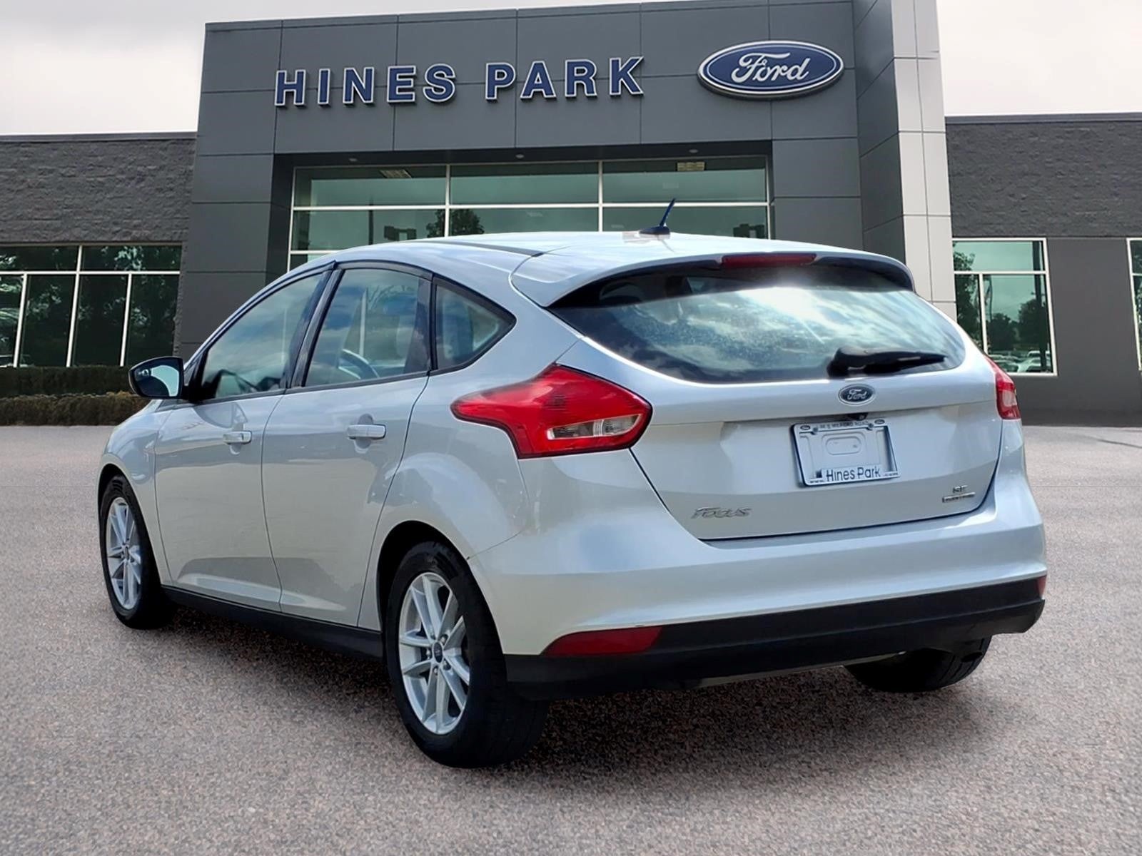 2015 Ford Focus SE 4dr Hatchback