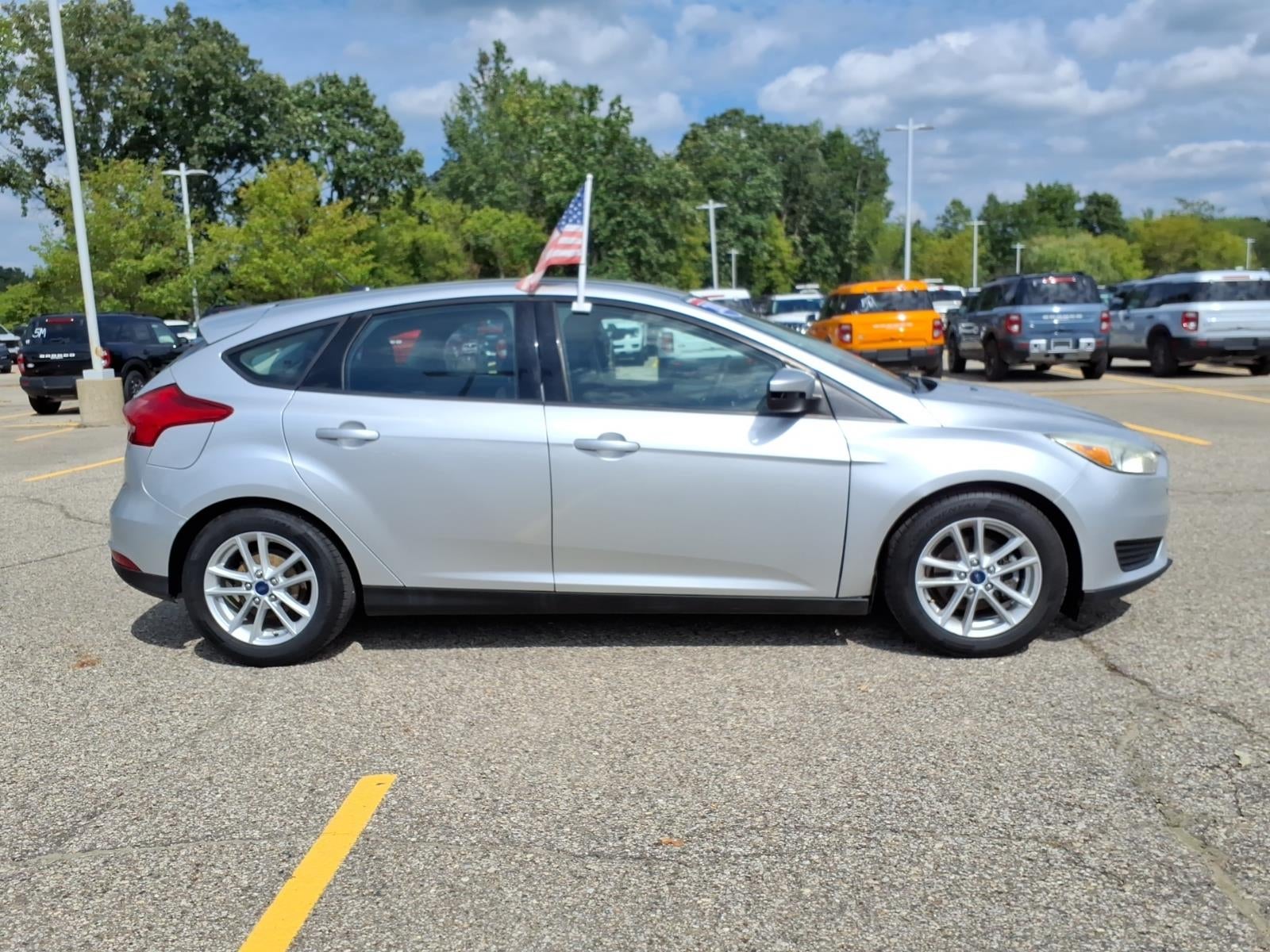 2015 Ford Focus SE 4dr Hatchback