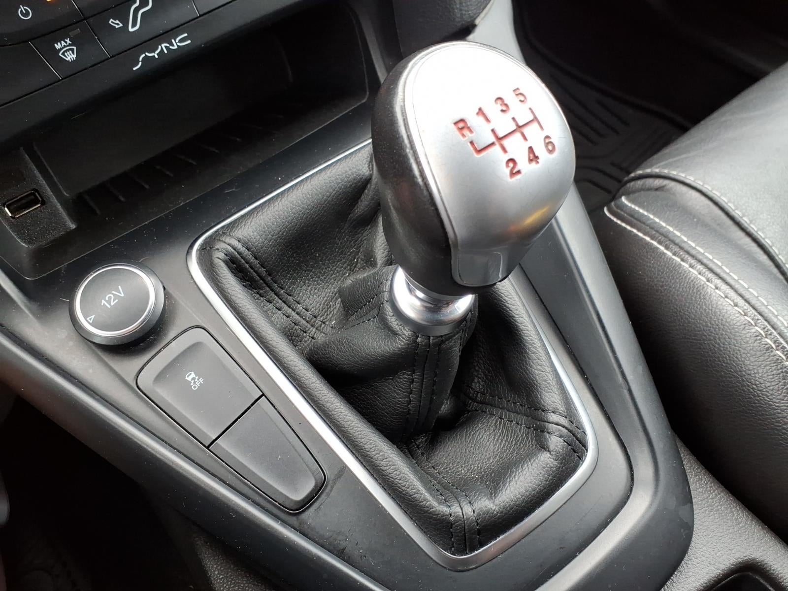 2016 Ford Focus ST 4dr Hatchback