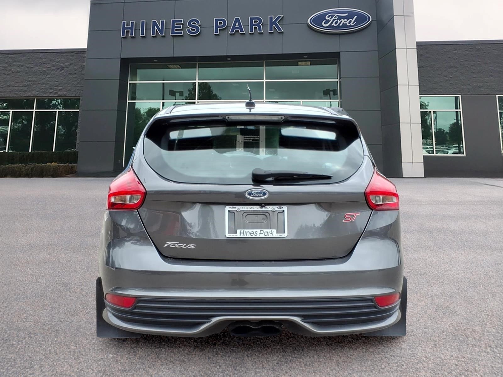 2016 Ford Focus ST 4dr Hatchback