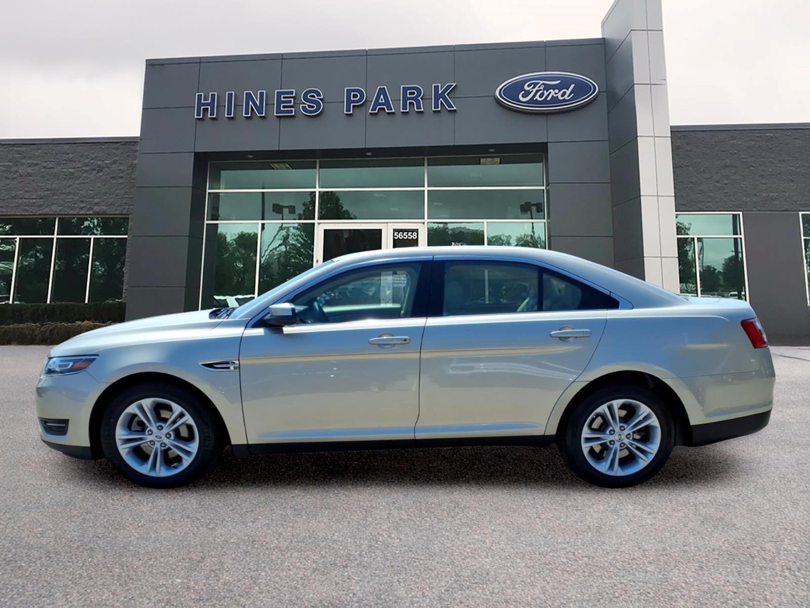 2018 Ford Taurus SEL
