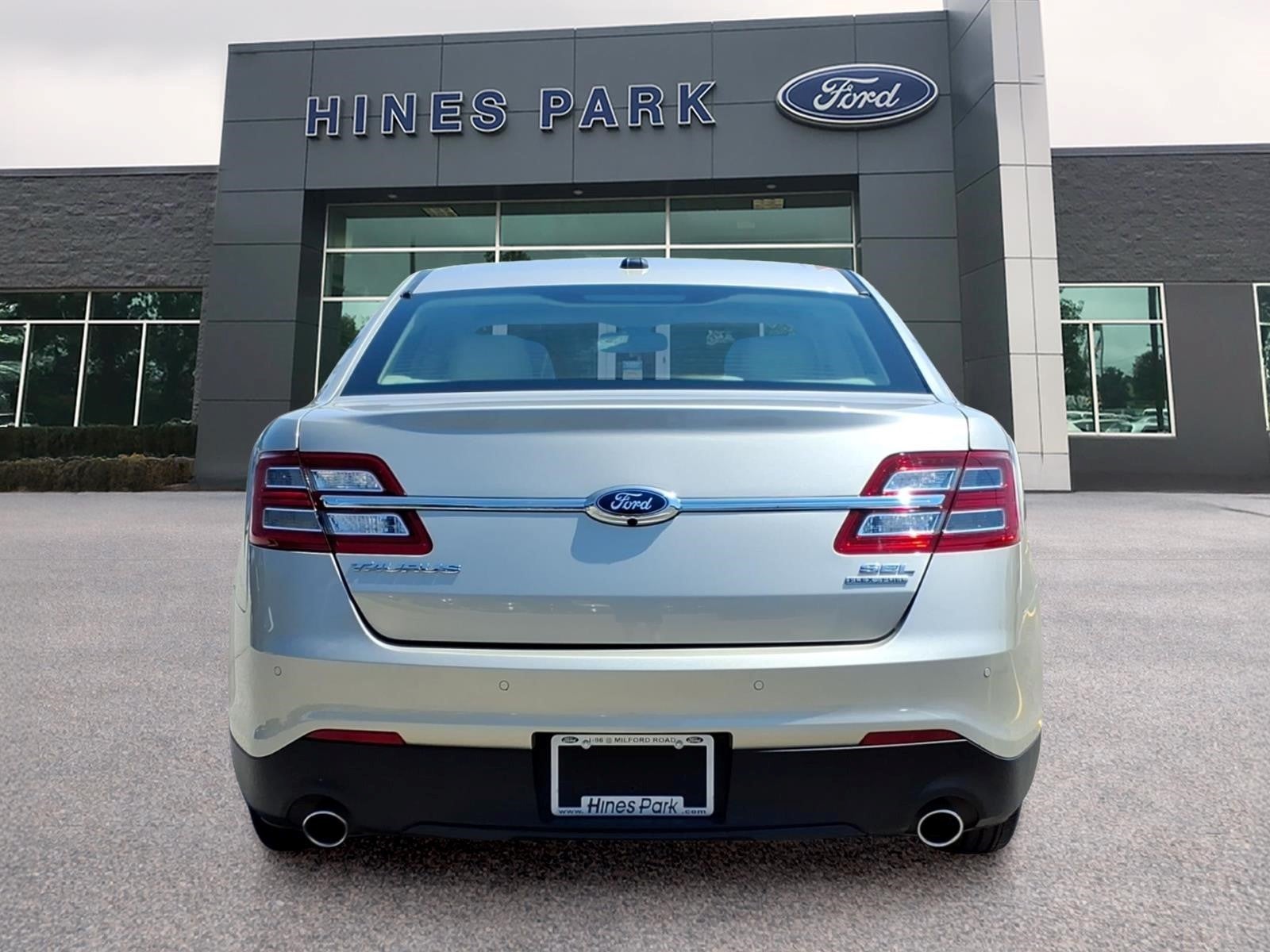 2018 Ford Taurus SEL