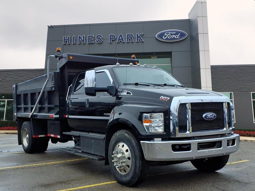 2016 Ford F-750SD Crew Cab Durabuilt Dump