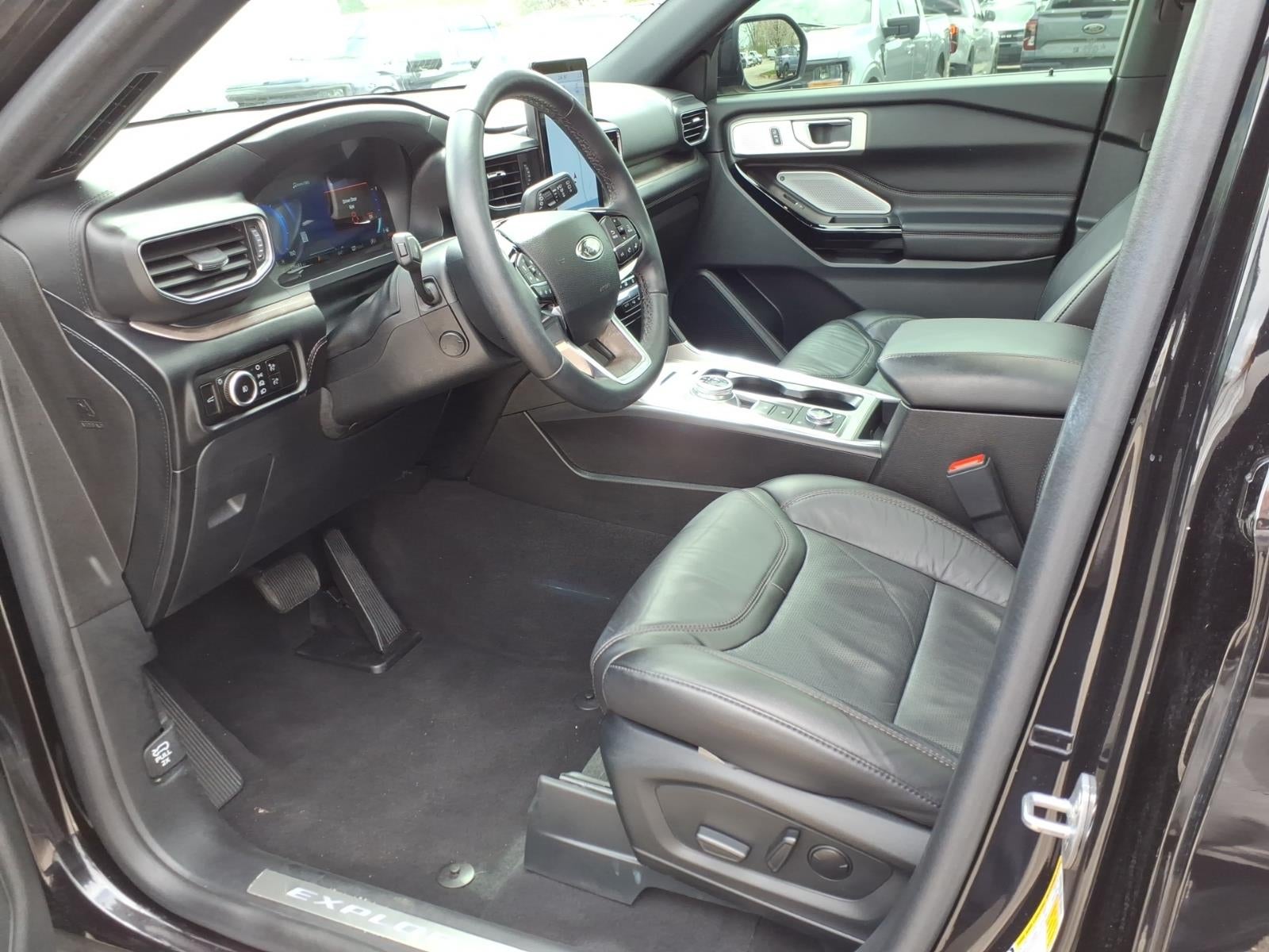 2023 Ford Explorer Platinum