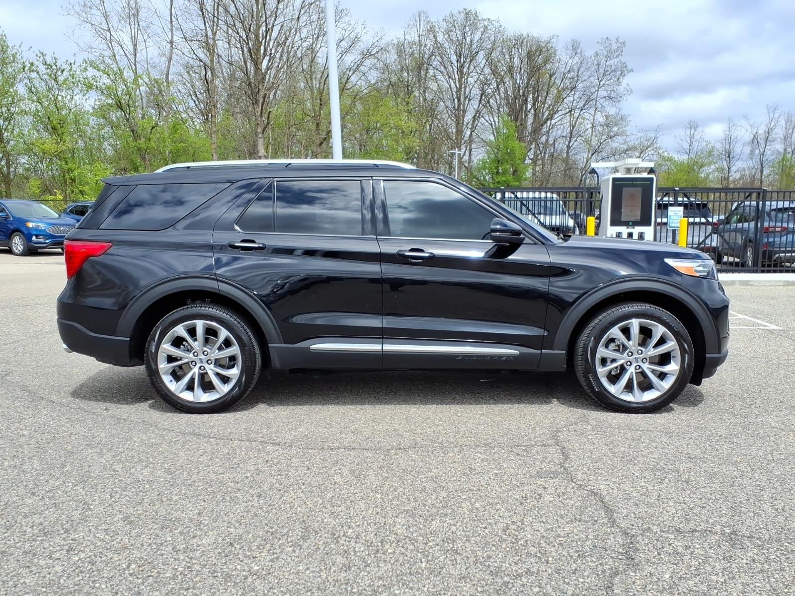 2023 Ford Explorer Platinum