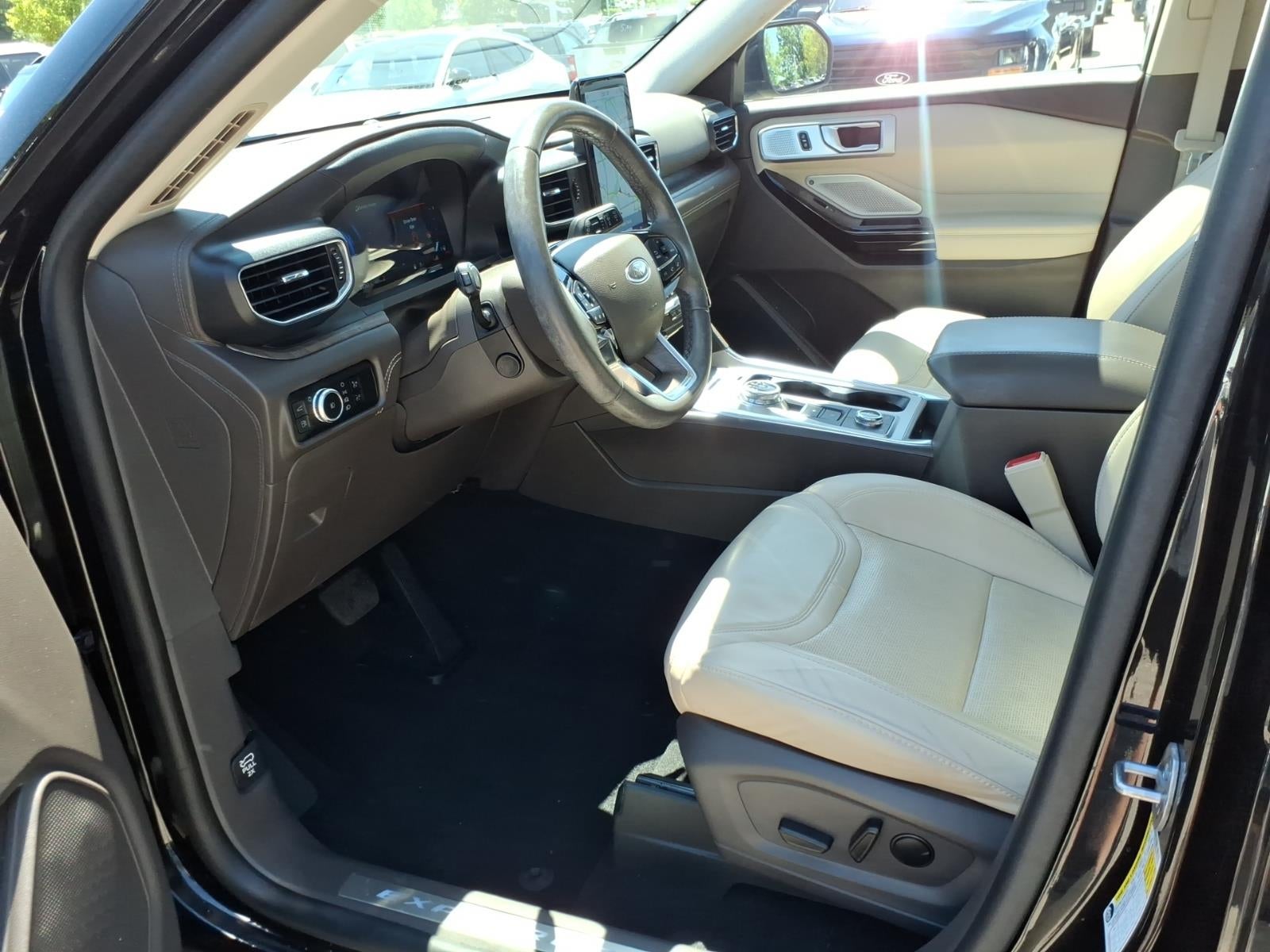 2023 Ford Explorer AWD Platinum 4dr SUV