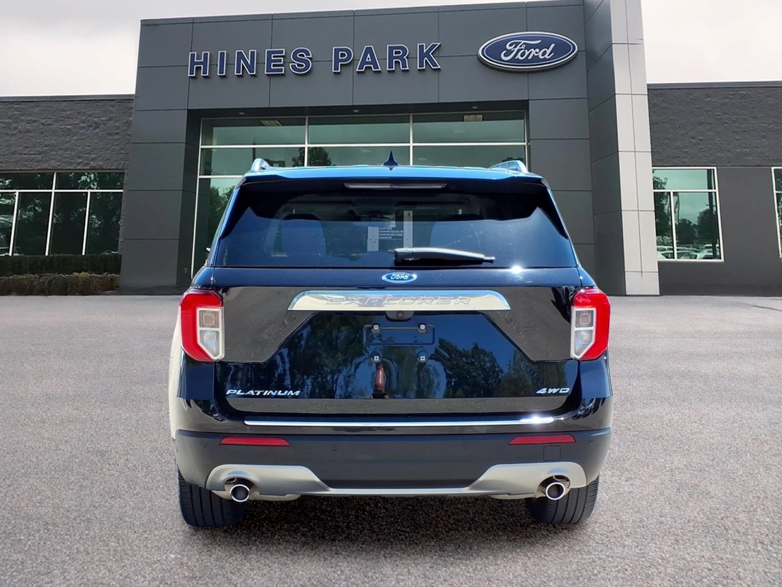 2023 Ford Explorer AWD Platinum 4dr SUV