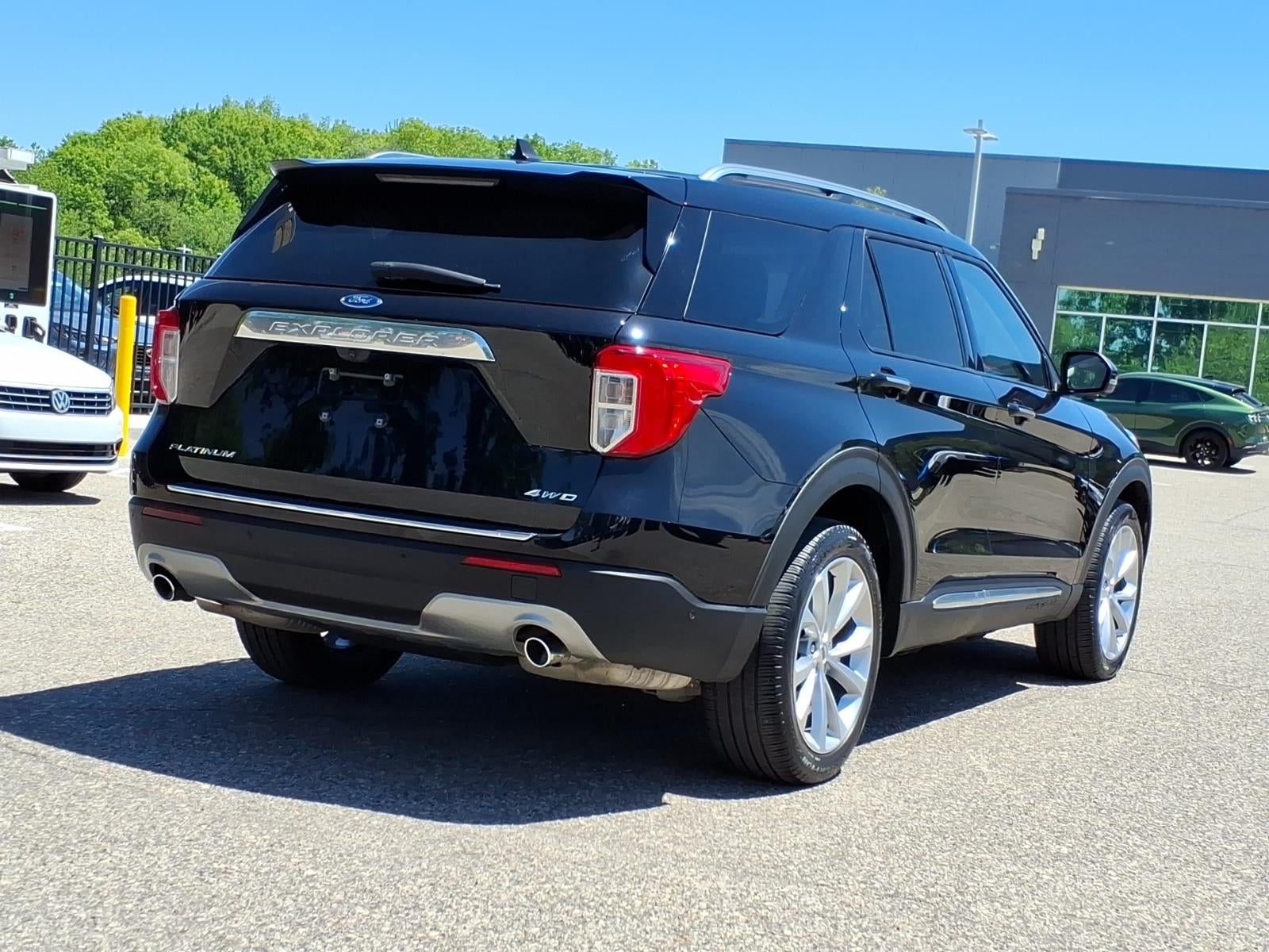 2023 Ford Explorer AWD Platinum 4dr SUV