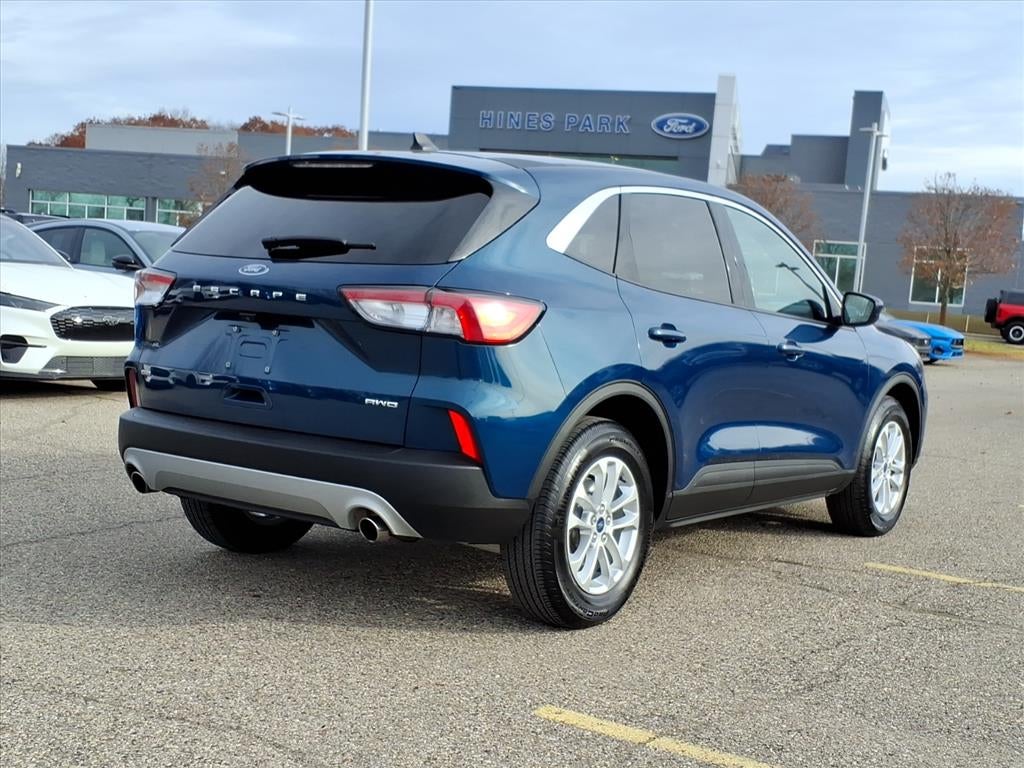 2020 Ford Escape SE