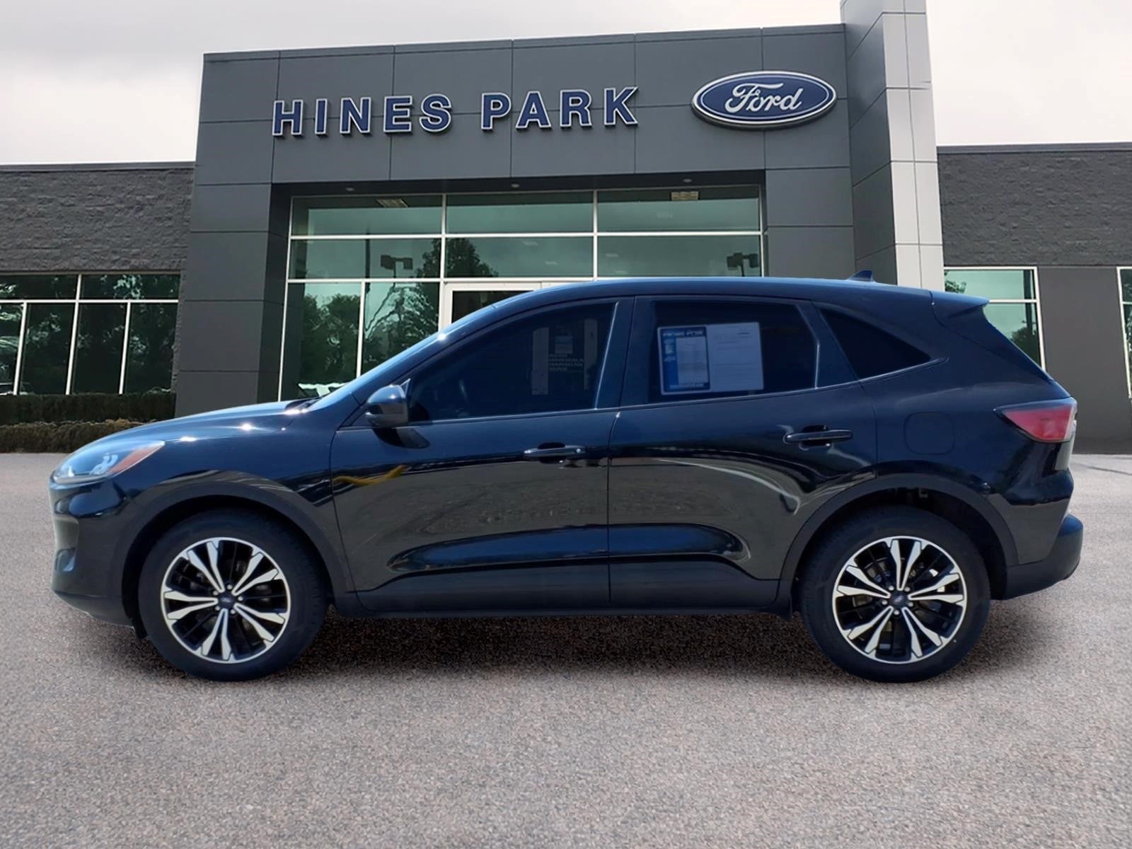 2022 Ford Escape SE