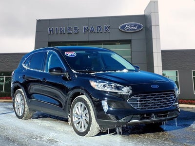 2022 Ford Escape Titanium Elite