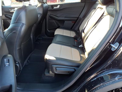 2022 Ford Escape Titanium Elite