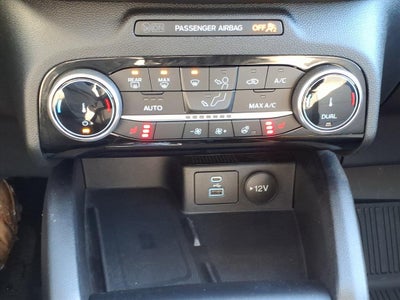 2022 Ford Escape Titanium Elite