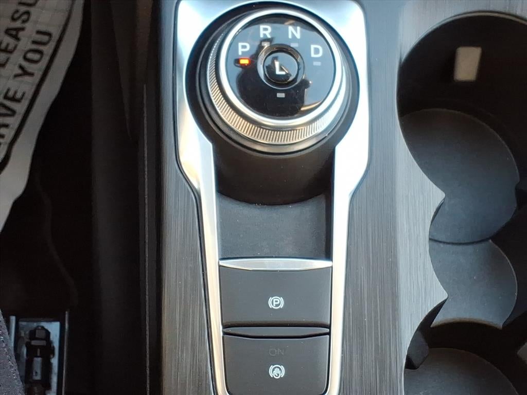 2022 Ford Escape Titanium Elite