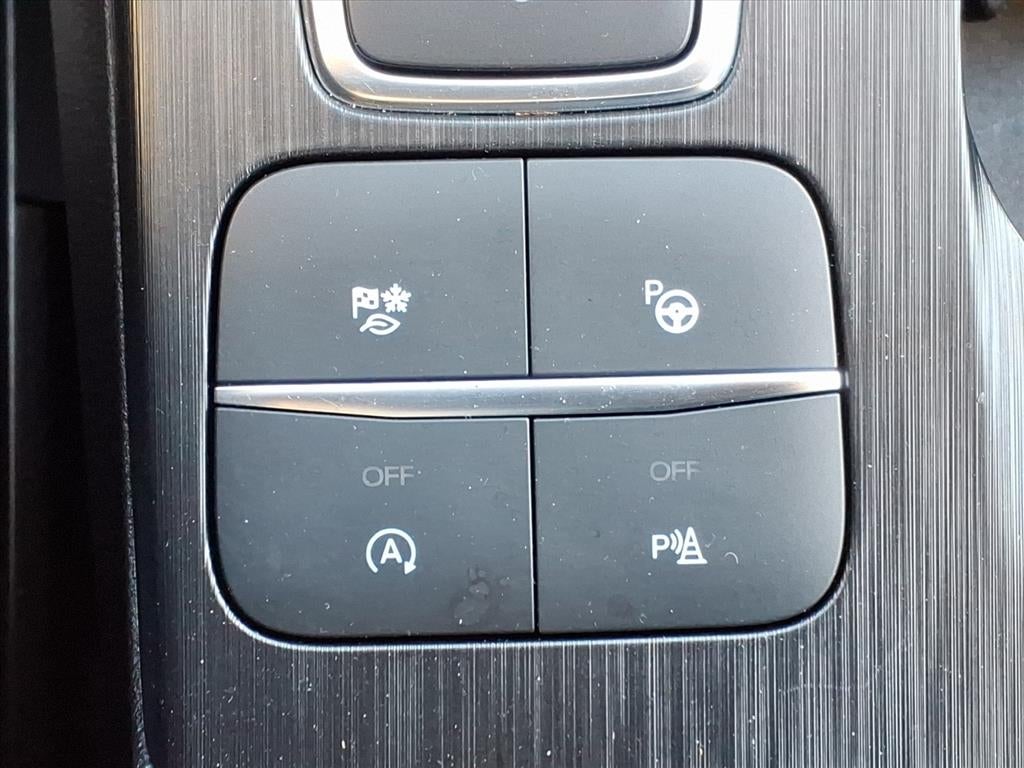 2022 Ford Escape Titanium Elite