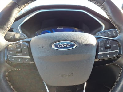 2022 Ford Escape Titanium Elite