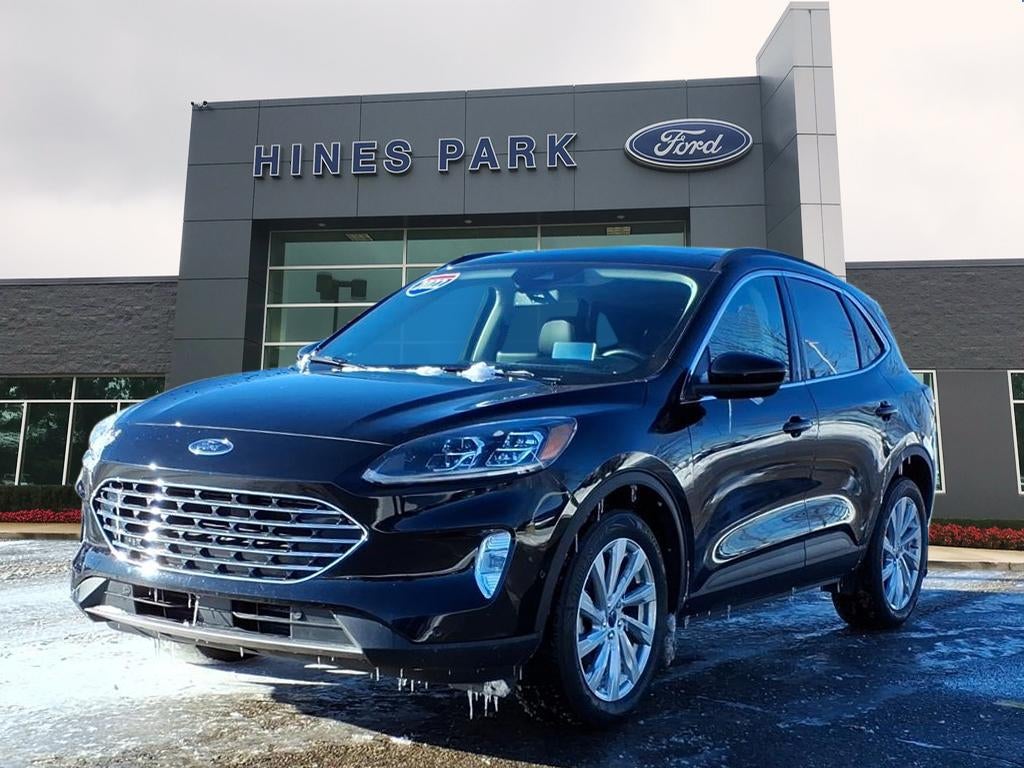 2022 Ford Escape Titanium Elite