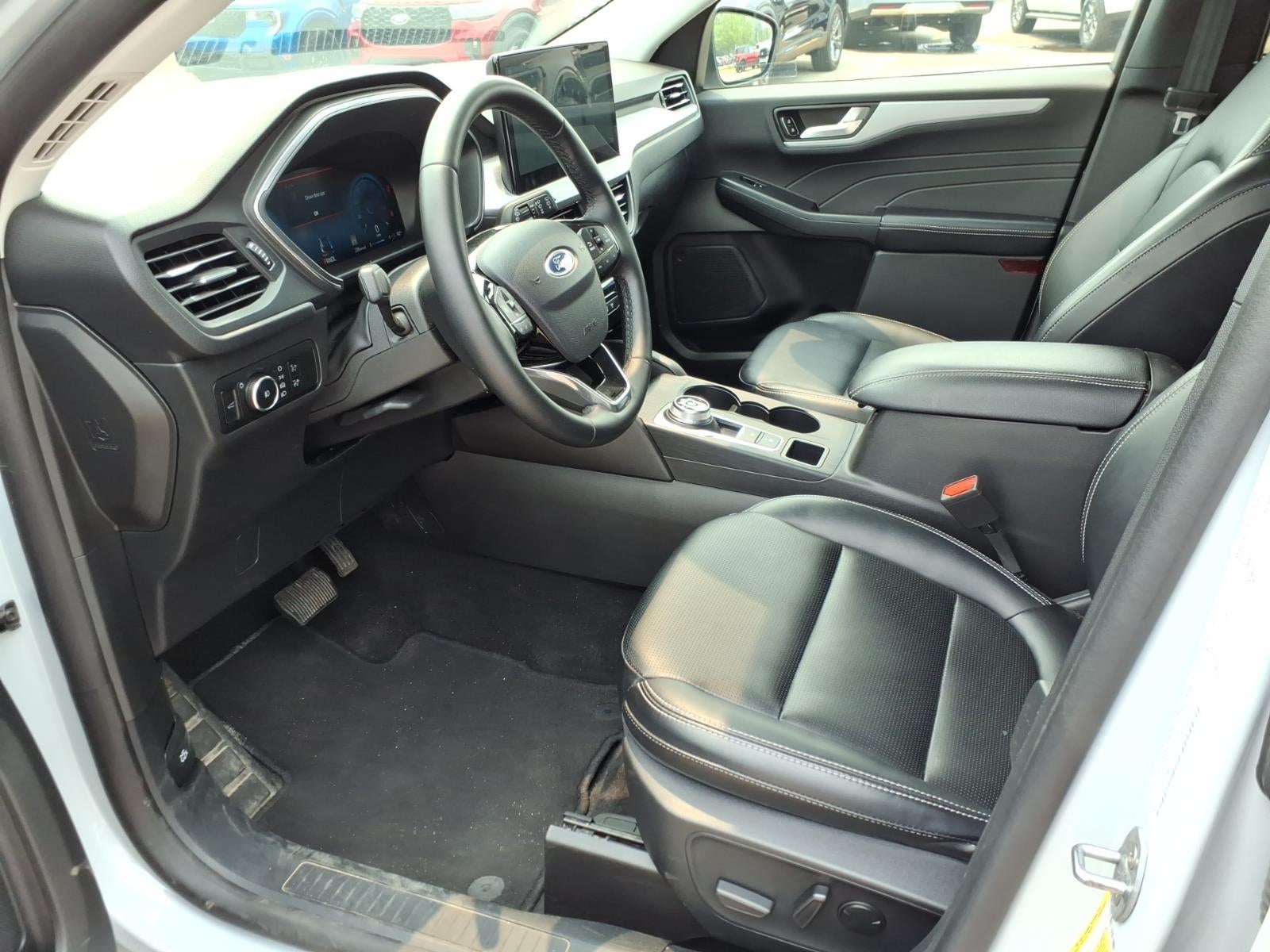 2025 Ford Escape Platinum