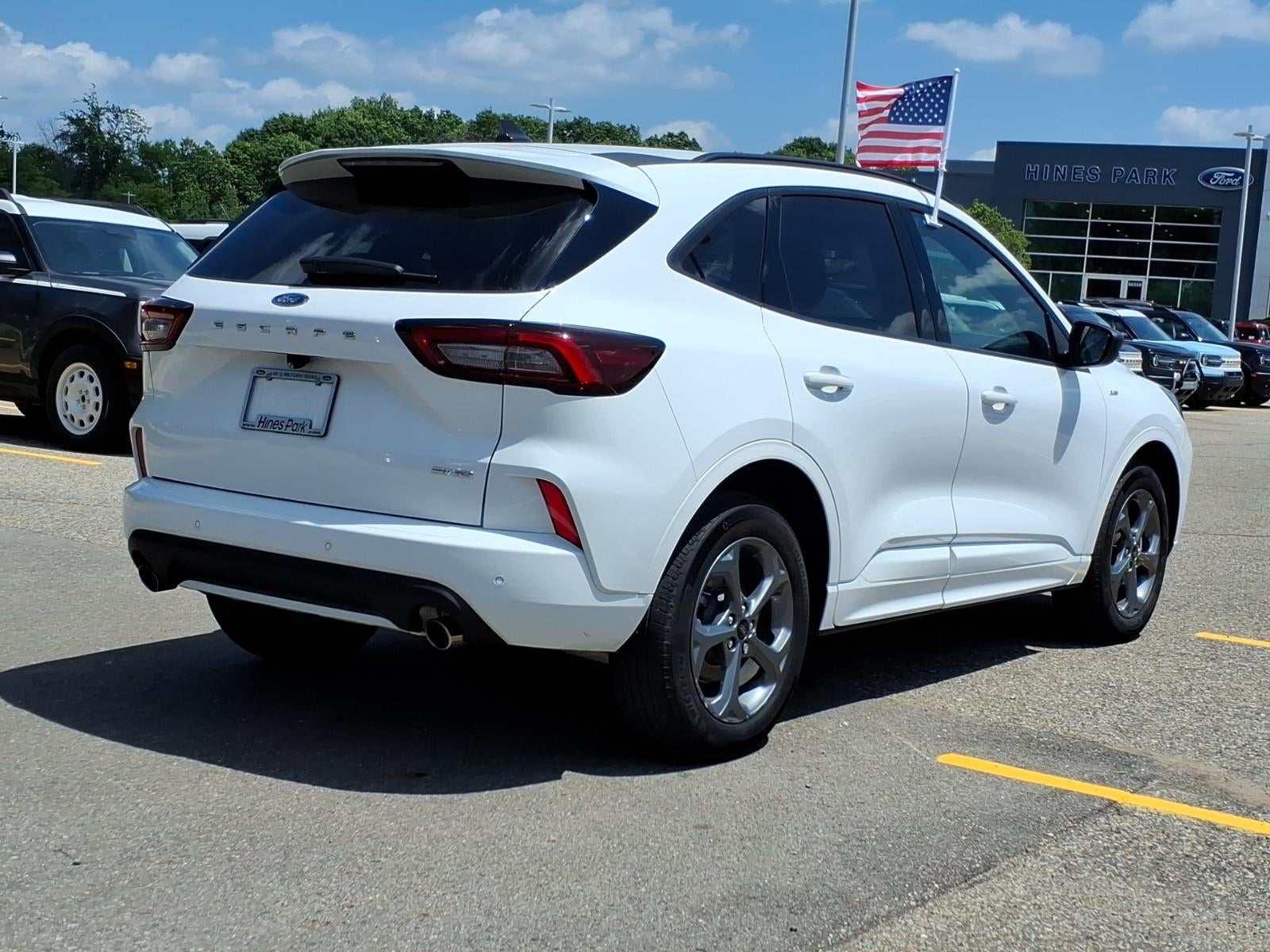 2023 Ford Escape AWD ST-Line 4dr SUV