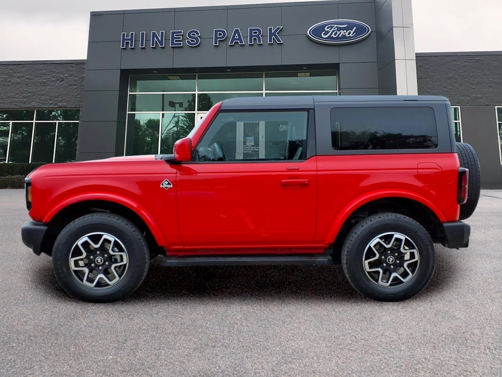 2022 Ford Bronco 4x4 Outer Banks 2dr SUV