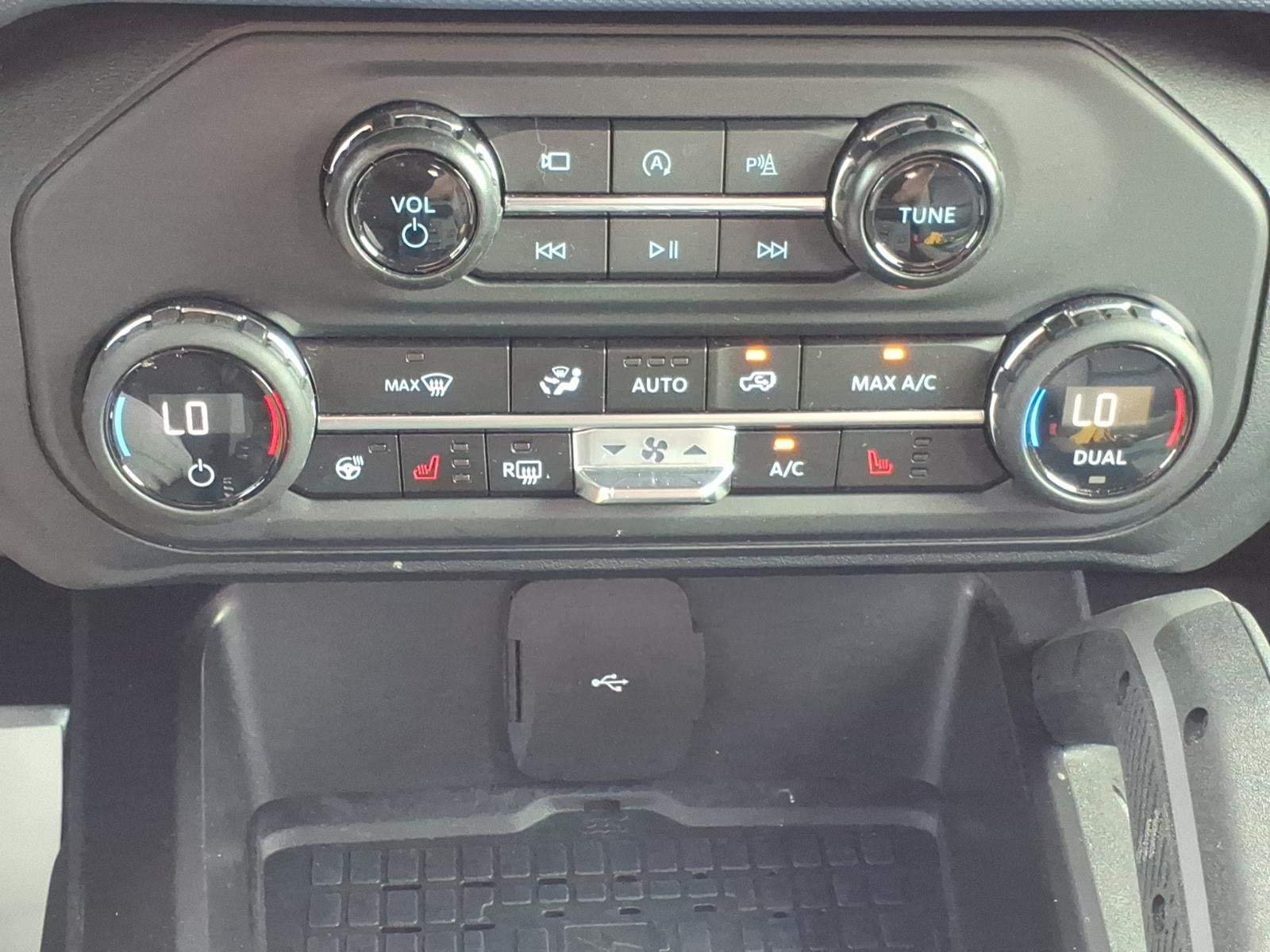 2024 Ford Bronco 4x4 Outer Banks 4dr SUV
