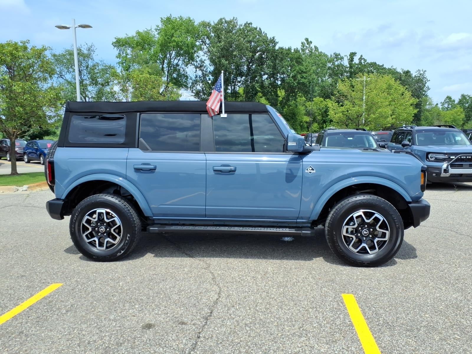 2024 Ford Bronco 4x4 Outer Banks 4dr SUV