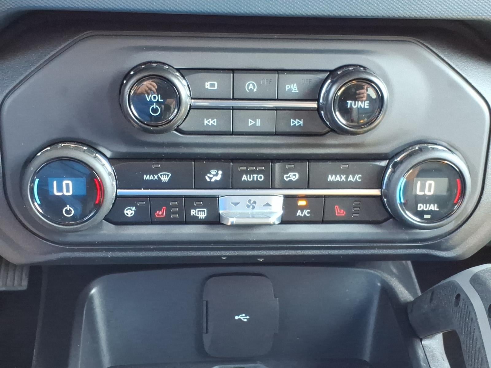 2024 Ford Bronco 4x4 Outer Banks 4dr SUV