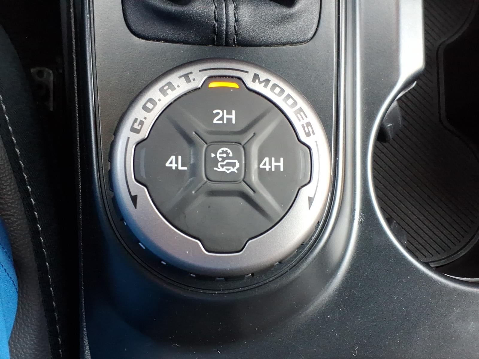 2024 Ford Bronco 4x4 Outer Banks 4dr SUV