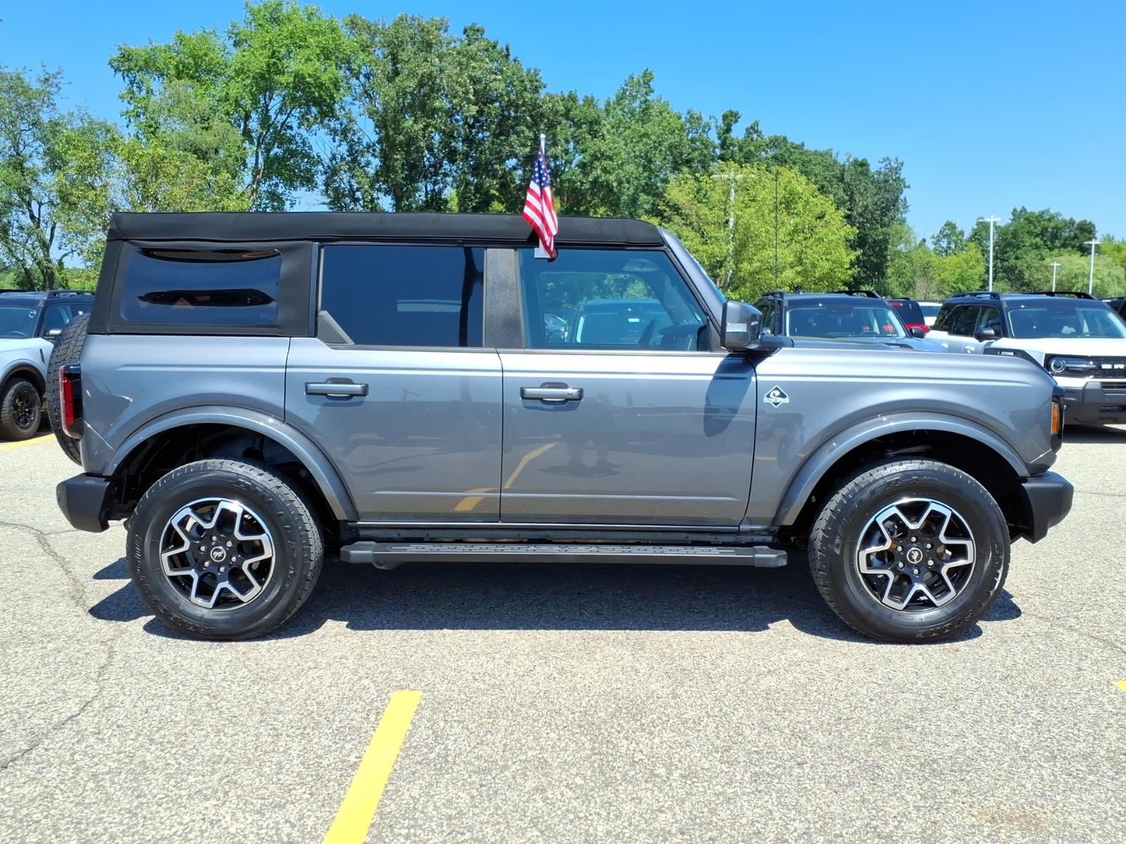 2024 Ford Bronco 4x4 Outer Banks 4dr SUV