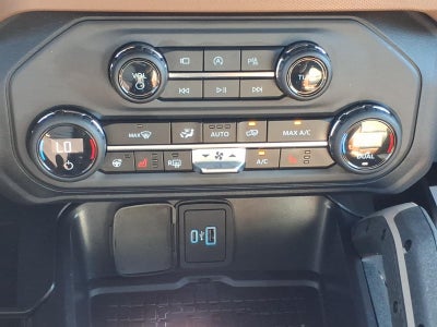 2024 Ford Bronco 4x4 Outer Banks 4dr SUV