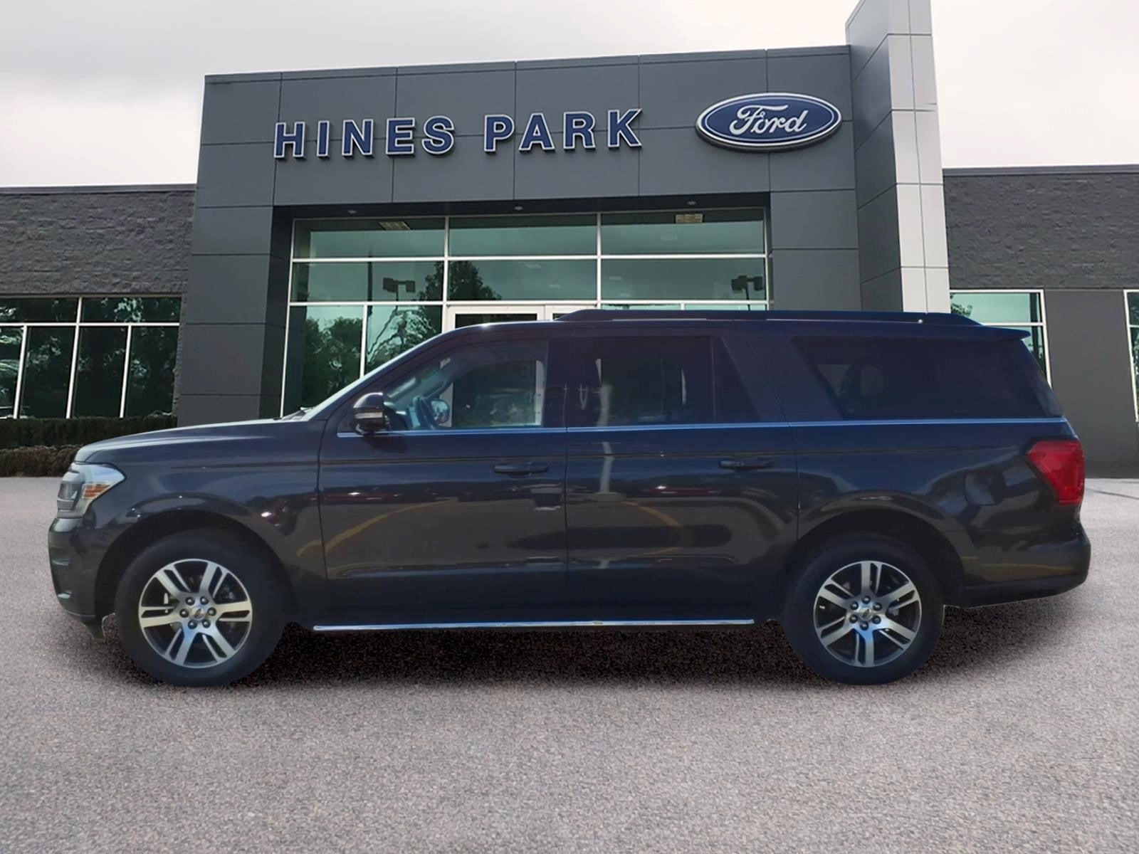 2023 Ford Expedition Max XLT