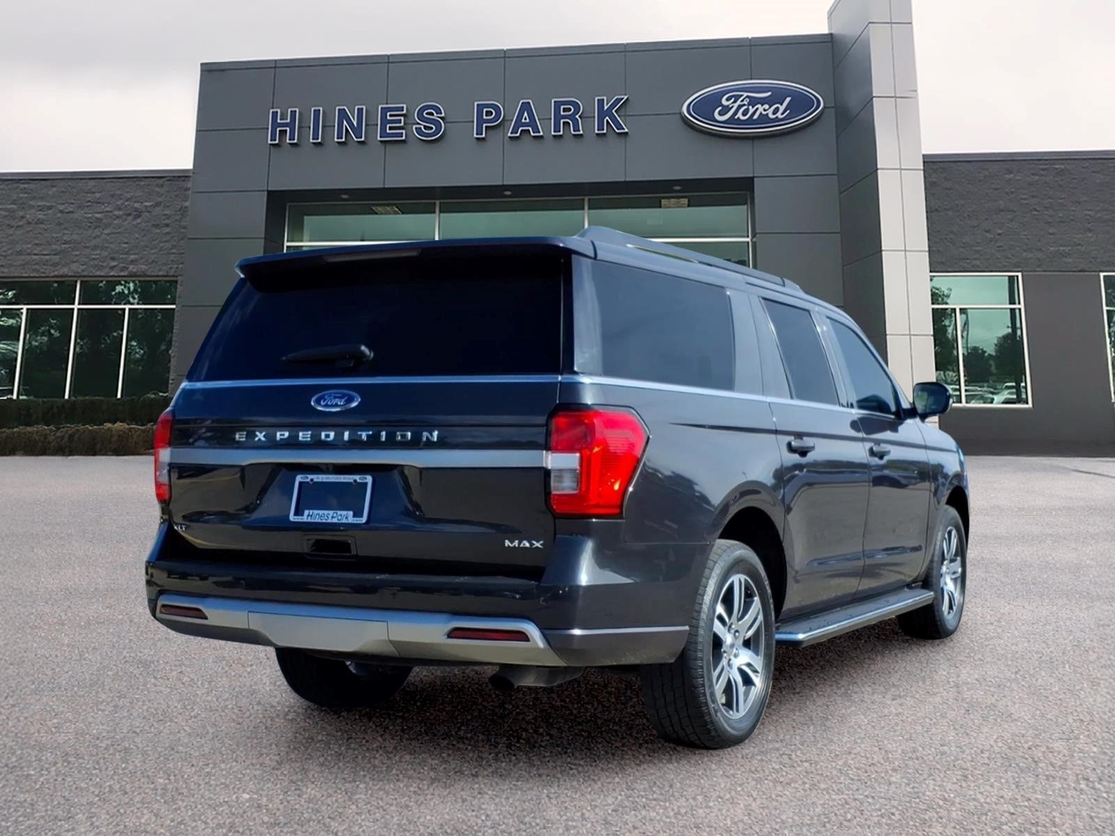 2023 Ford Expedition Max XLT