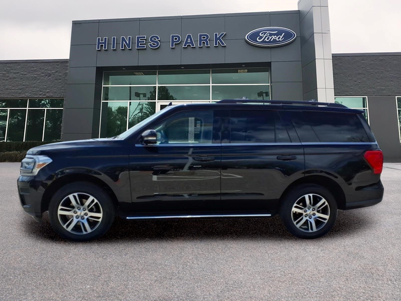 2023 Ford Expedition XLT