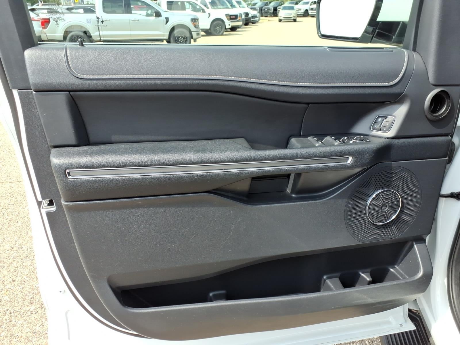 2024 Ford Expedition 4x4 XLT 4dr SUV