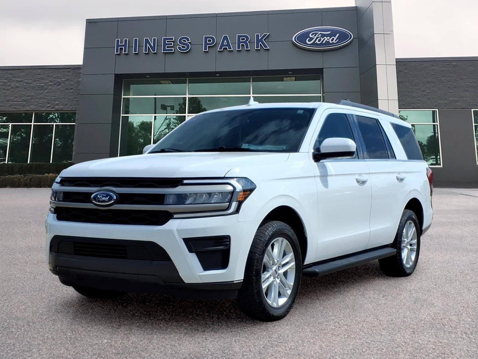 2024 Ford Expedition 4x4 XLT 4dr SUV
